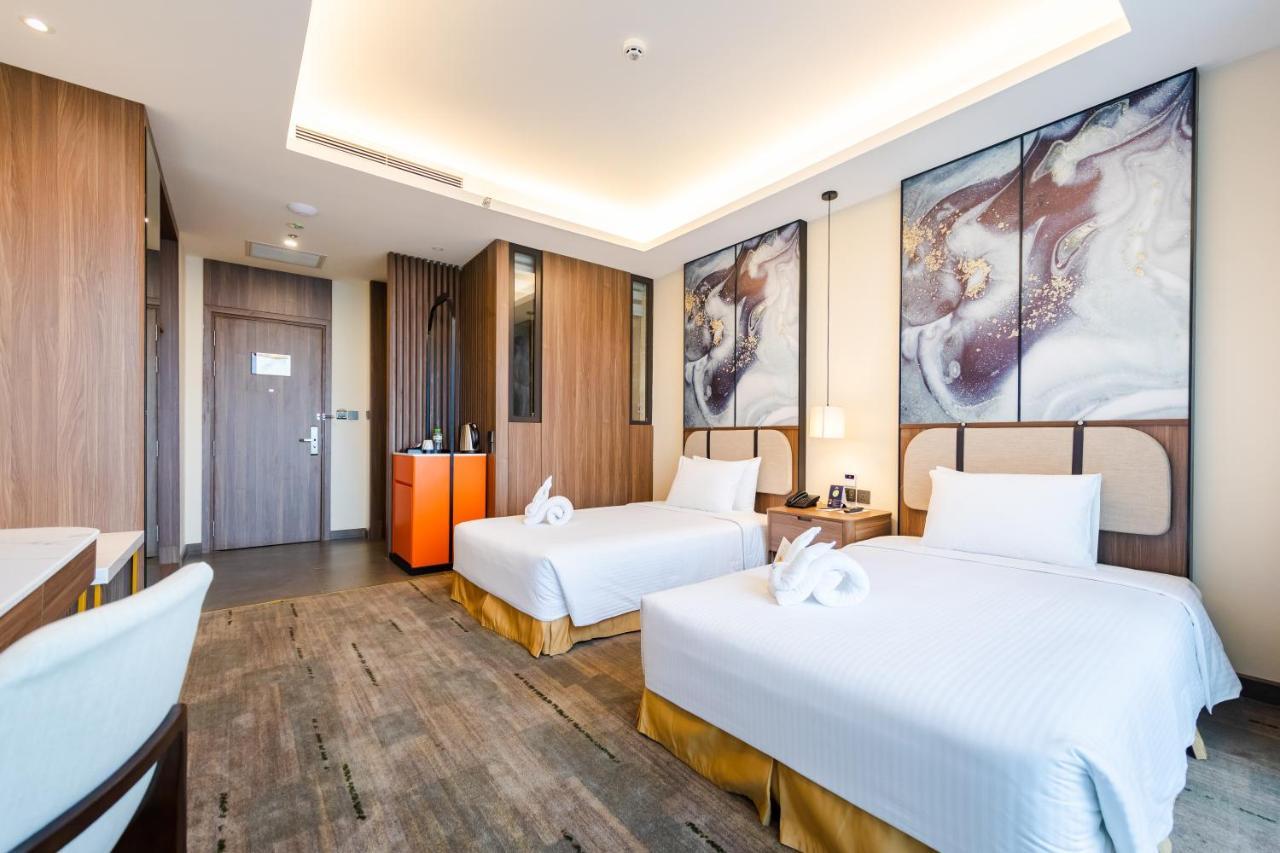 Muong Thanh Luxury Ha Long Centre Hotel Extérieur photo